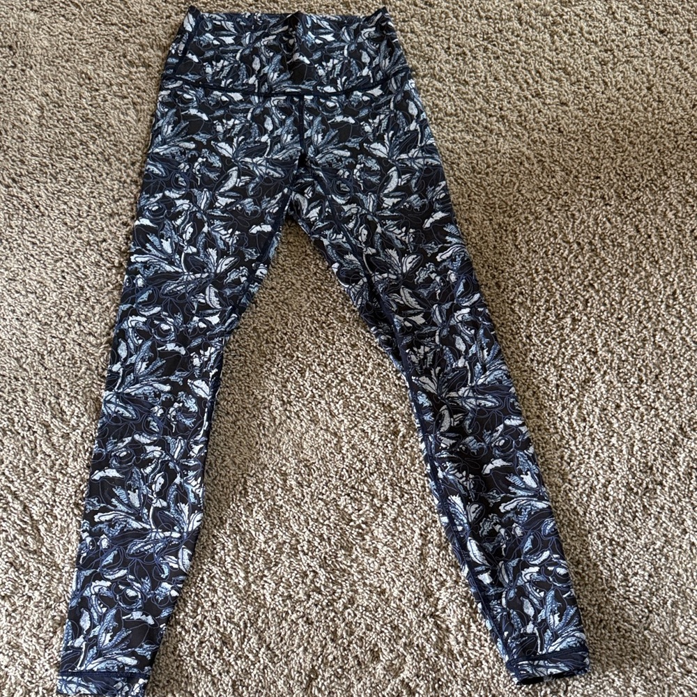 lululemon athletica Navy and White Leaf Print Leggings